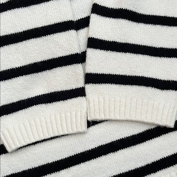 Calvin Klein Women's Black and White Striped Sweater - Picture 7 of 11
